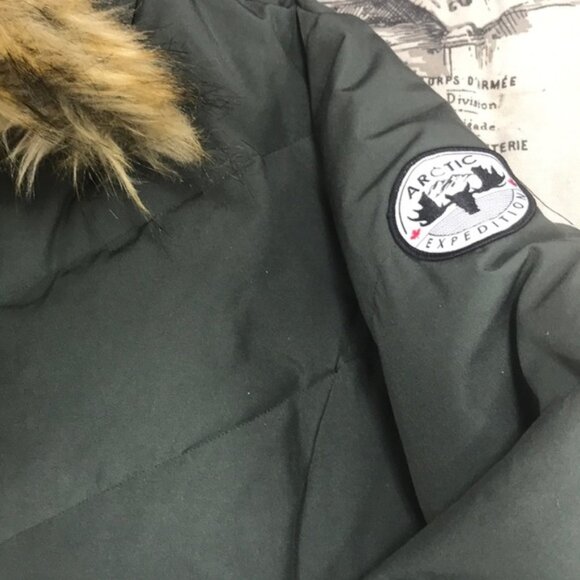 Arctic Expedition Chevron Quilted Down Coat - Picture 11 of 12